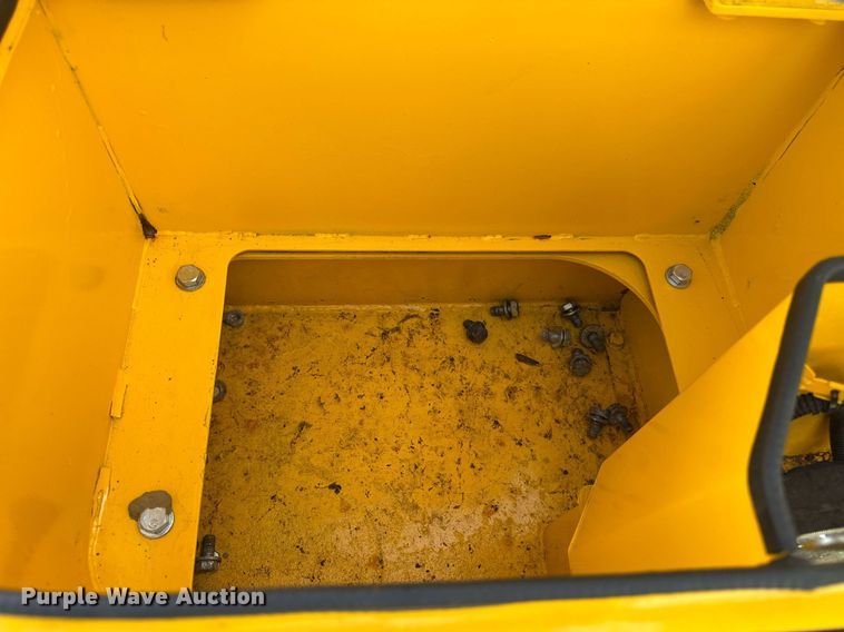 image for item EF2084 Komatsu PC70-8 mini excavator