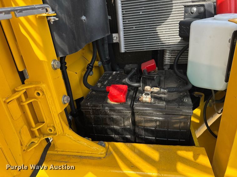 image for item EF2084 Komatsu PC70-8 mini excavator