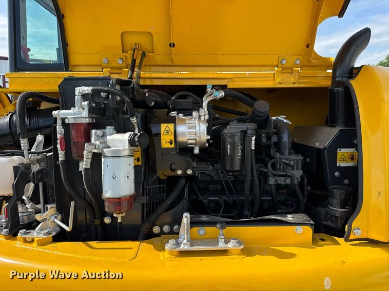 image for item EF2084 Komatsu PC70-8 mini excavator