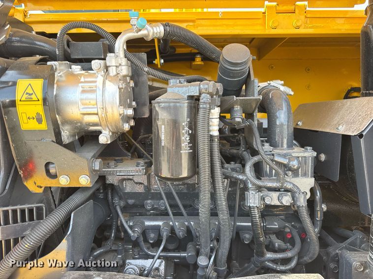 image for item EF2084 Komatsu PC70-8 mini excavator