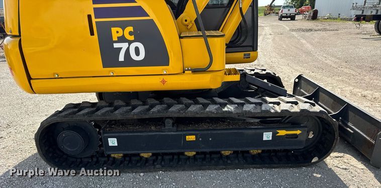 image for item EF2084 Komatsu PC70-8 mini excavator