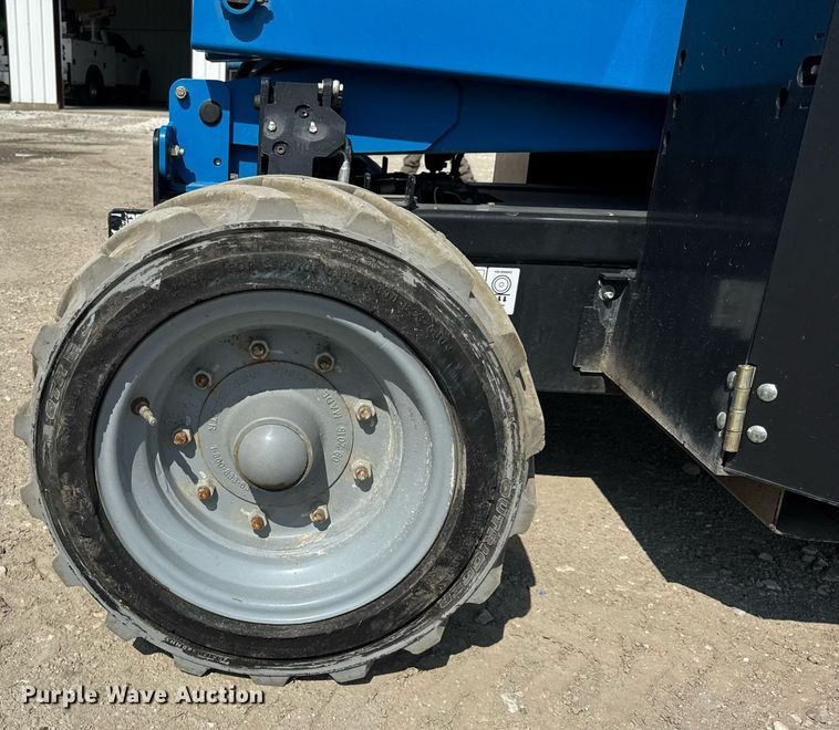 image for item EF2086 2016 Genie GS4069DC scissor lift