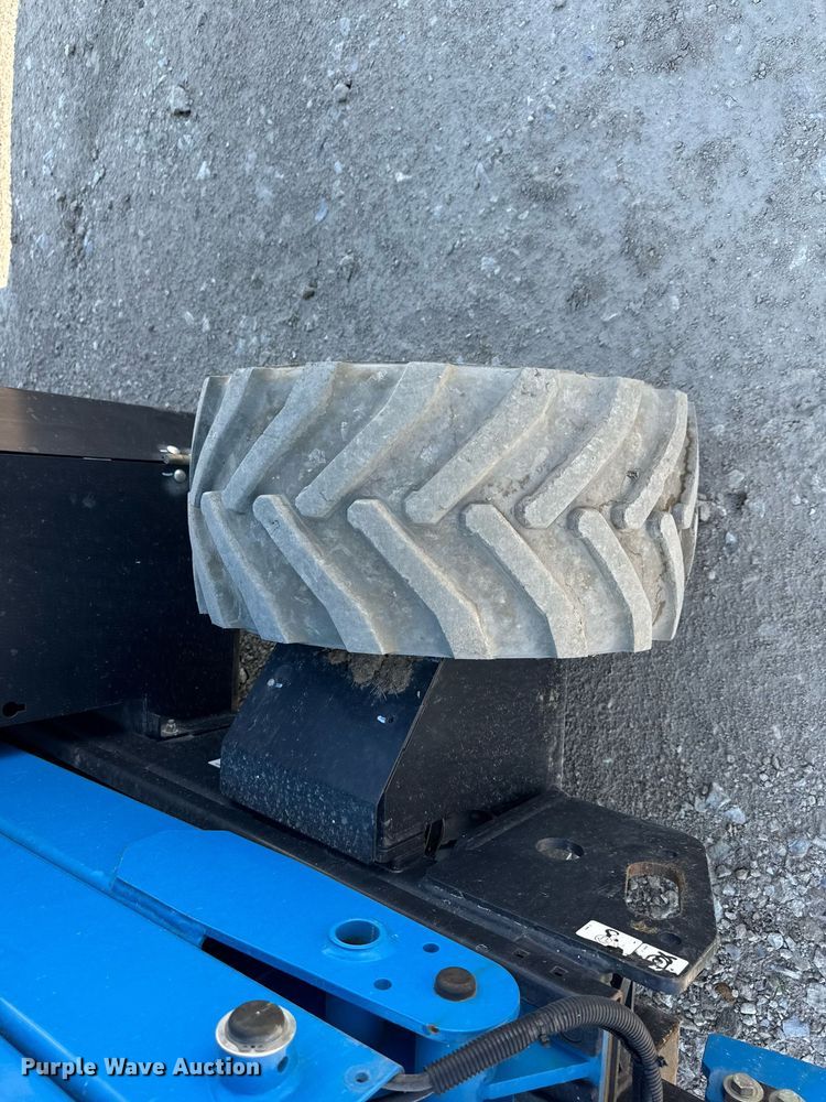 image for item EF2086 2016 Genie GS4069DC scissor lift