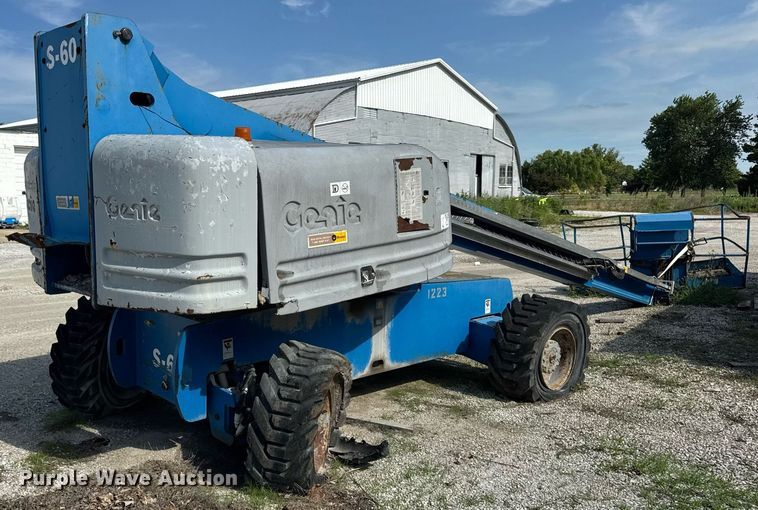 image for item EF2087 2001 Genie S60 boom lift