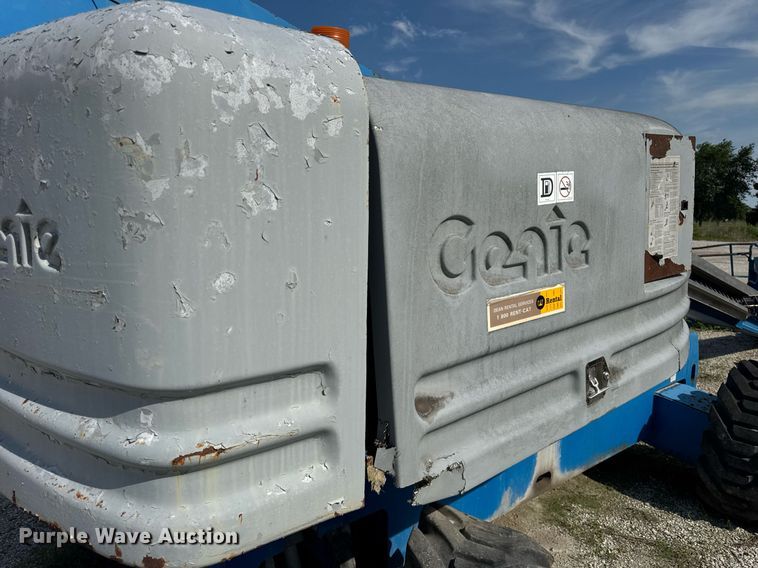 image for item EF2087 2001 Genie S60 boom lift