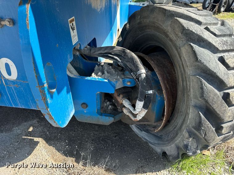 image for item EF2087 2001 Genie S60 boom lift