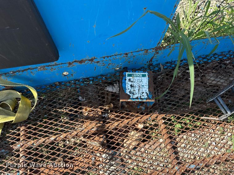 image for item EF2087 2001 Genie S60 boom lift