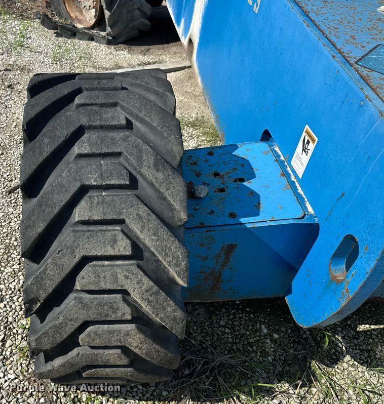 image for item EF2087 2001 Genie S60 boom lift