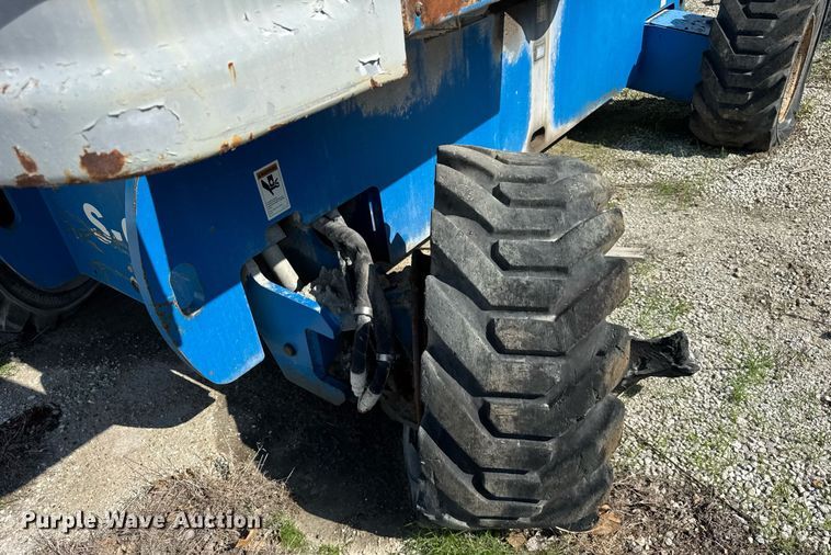 image for item EF2087 2001 Genie S60 boom lift