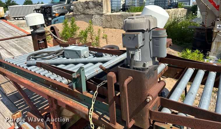 image for item EF2088 Simmons concrete form cleaner