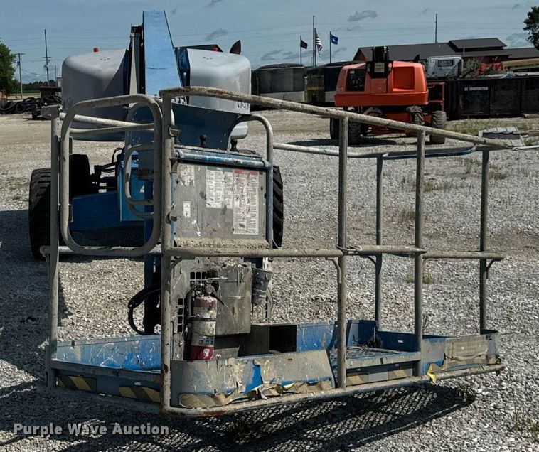 image for item EF2090 2006 Genie S65 boom lift