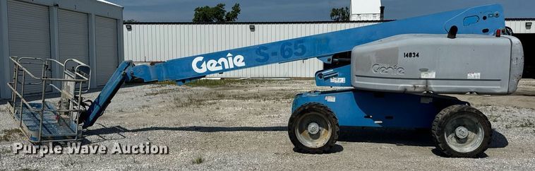image for item EF2090 2006 Genie S65 boom lift