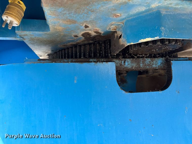 image for item EF2090 2006 Genie S65 boom lift