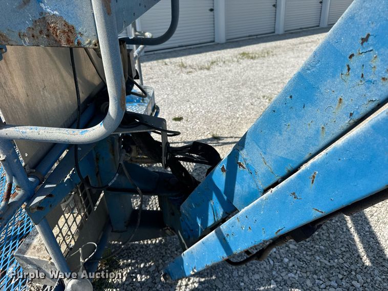 image for item EF2090 2006 Genie S65 boom lift