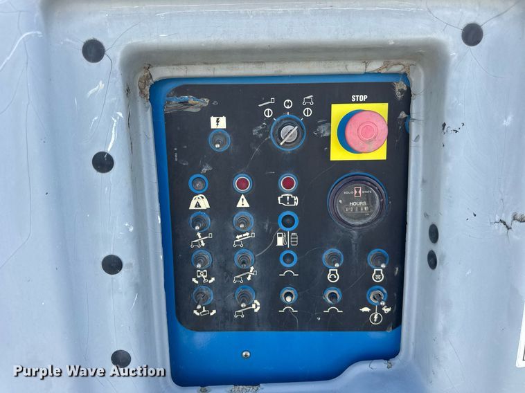 image for item EF2090 2006 Genie S65 boom lift