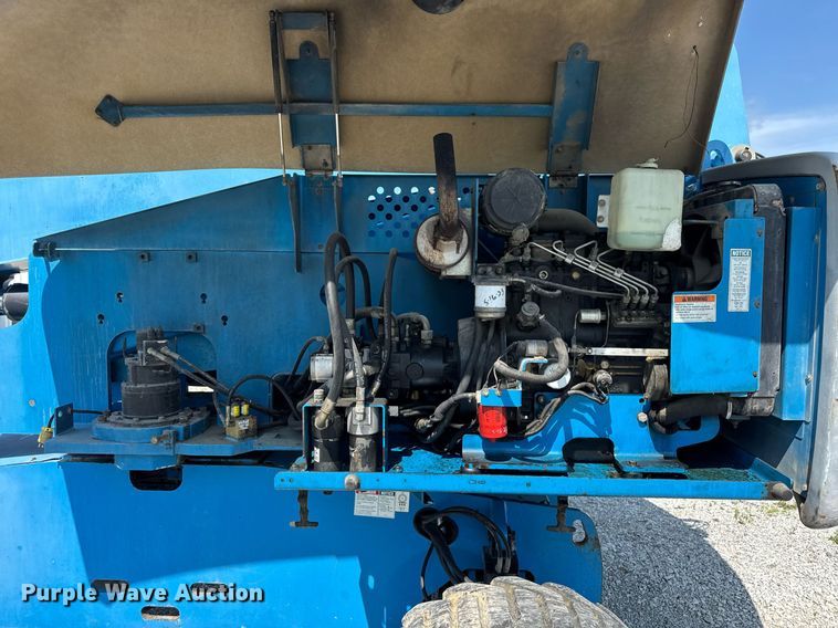 image for item EF2090 2006 Genie S65 boom lift