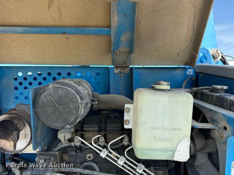 image for item EF2090 2006 Genie S65 boom lift