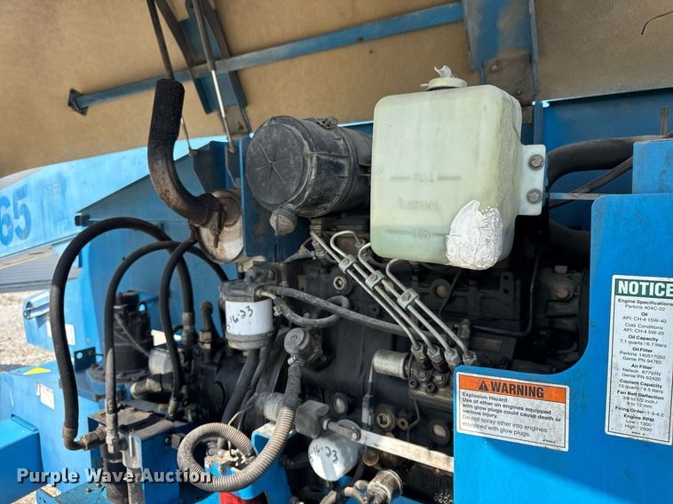 image for item EF2090 2006 Genie S65 boom lift