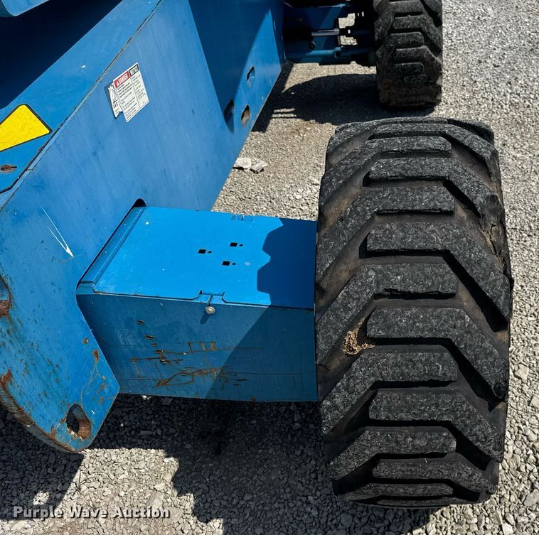 image for item EF2090 2006 Genie S65 boom lift
