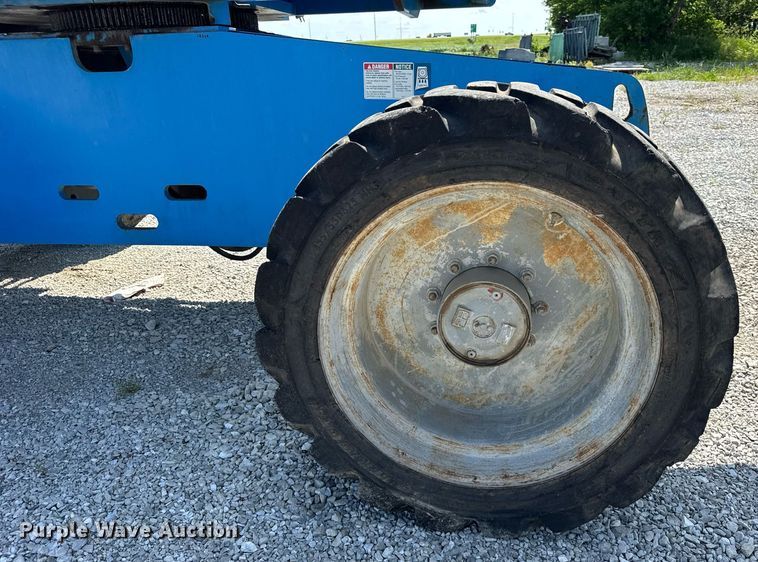 image for item EF2090 2006 Genie S65 boom lift