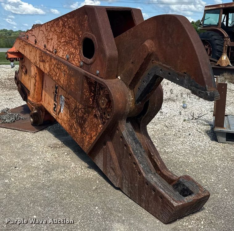 image for item EF2096 NPK excavator shear