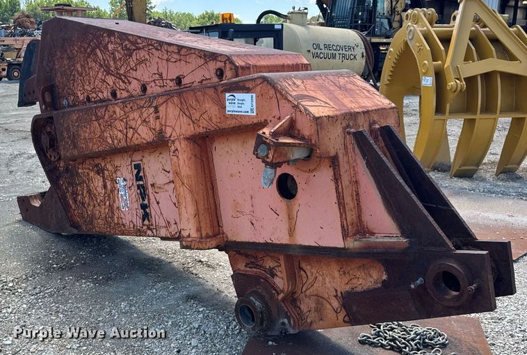 image for item EF2096 NPK excavator shear