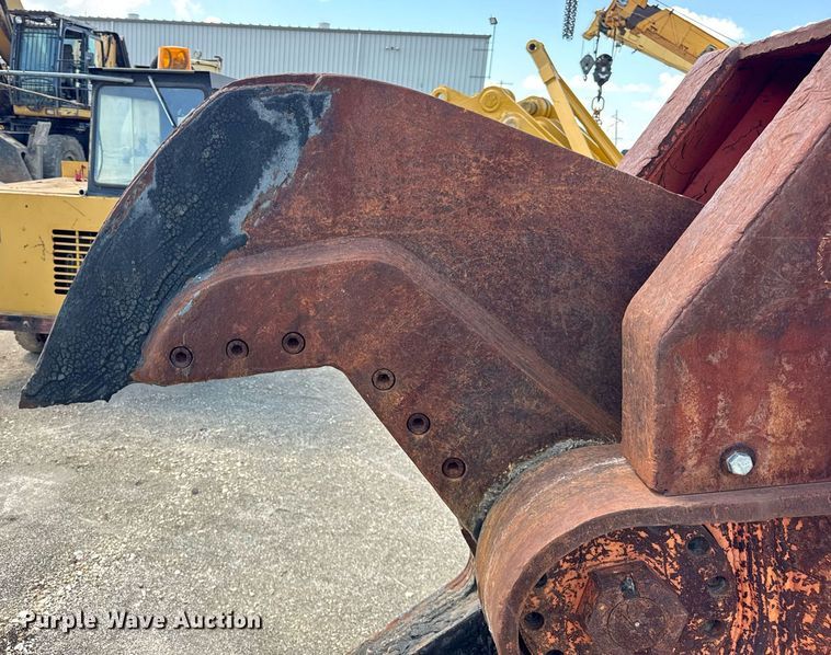 image for item EF2096 NPK excavator shear