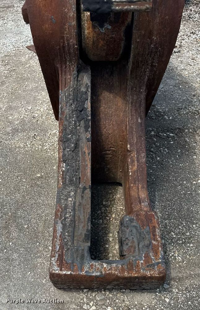 image for item EF2096 NPK excavator shear