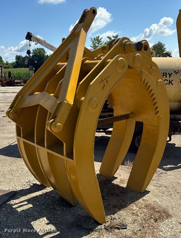 image for item EF2097 Allied excavator grapple bucket