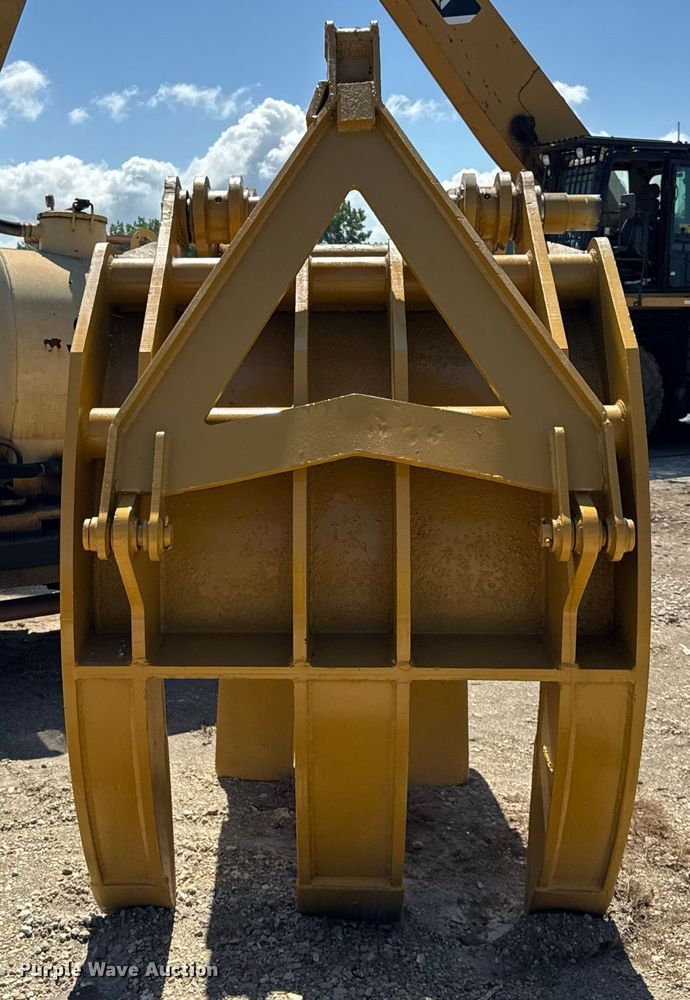 image for item EF2097 Allied excavator grapple bucket