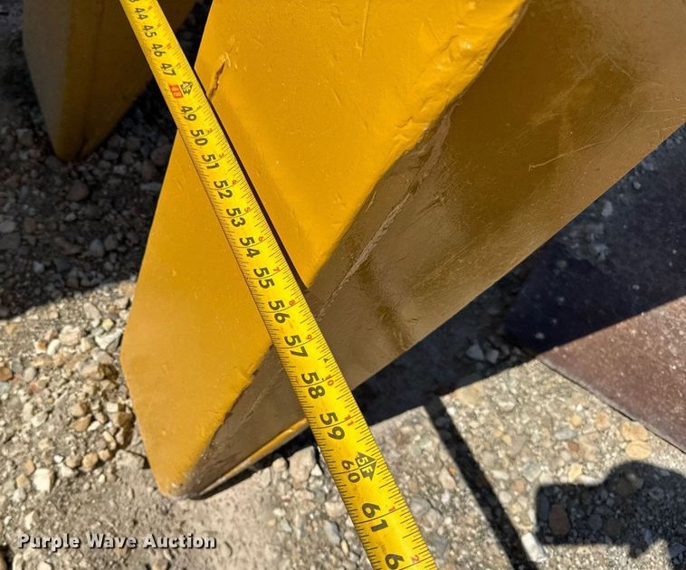 image for item EF2097 Allied excavator grapple bucket