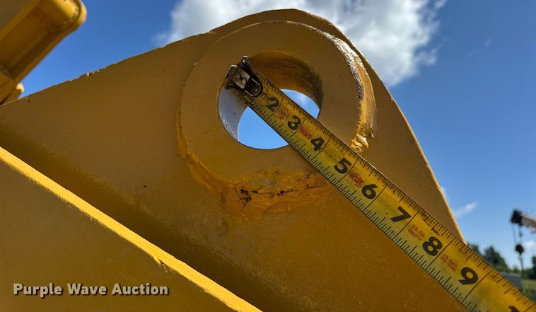 image for item EF2097 Allied excavator grapple bucket