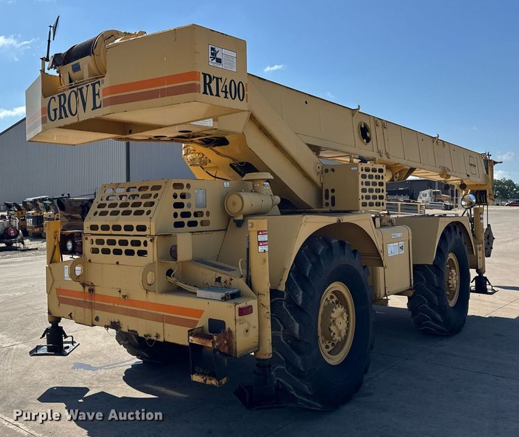 image for item EF2100 1996 Grove RT422 crane