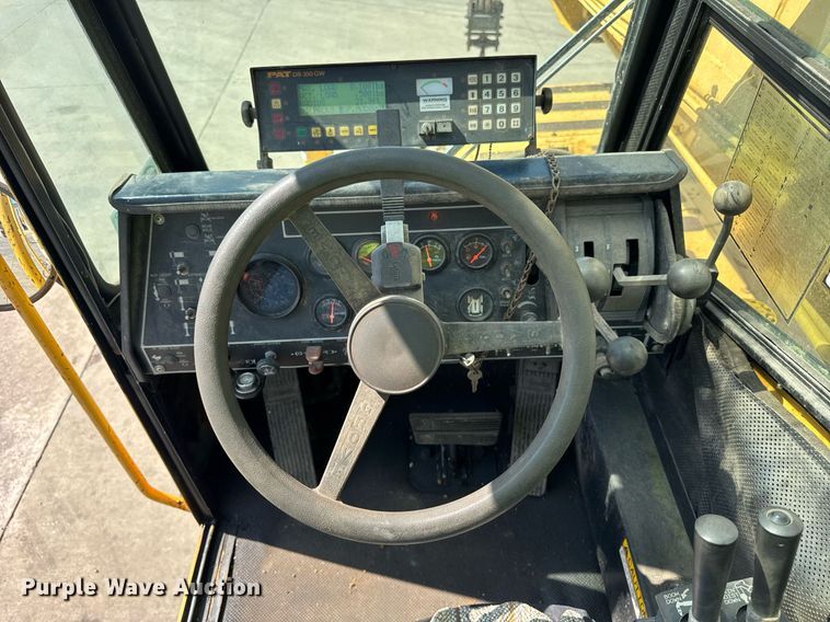 image for item EF2100 1996 Grove RT422 crane