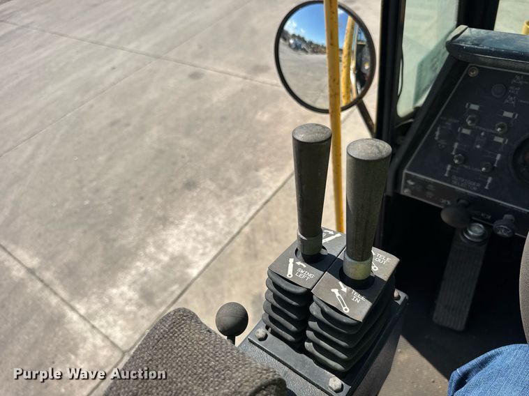 image for item EF2100 1996 Grove RT422 crane