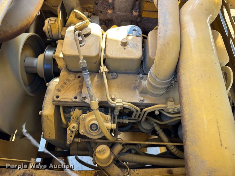 image for item EF2100 1996 Grove RT422 crane