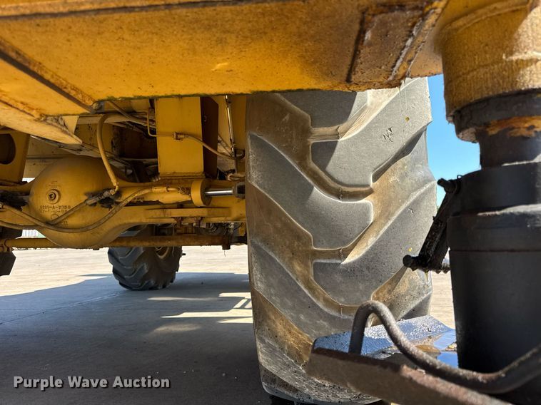 image for item EF2100 1996 Grove RT422 crane