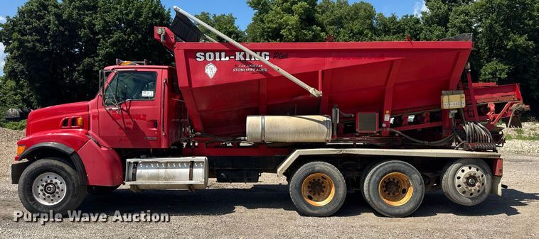 image for item EF2101 2000 Sterling LT9500 conveyor truck