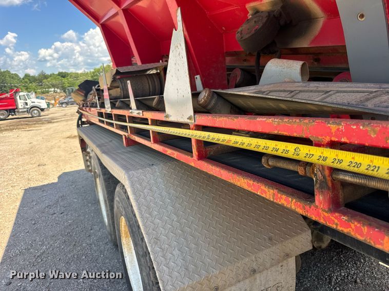 image for item EF2101 2000 Sterling LT9500 conveyor truck