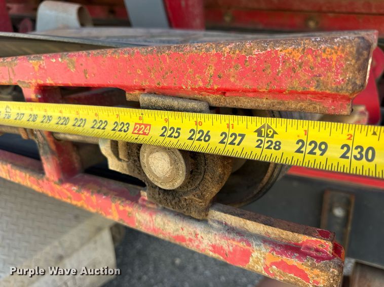 image for item EF2101 2000 Sterling LT9500 conveyor truck