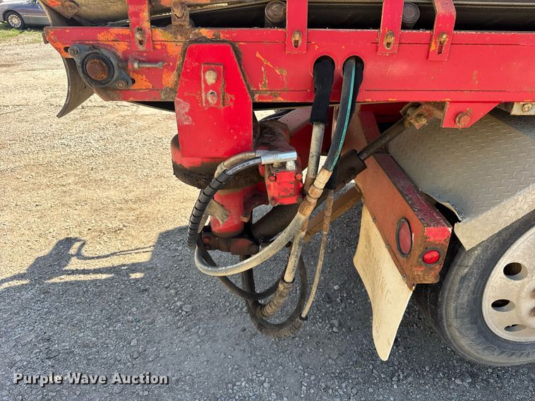 image for item EF2101 2000 Sterling LT9500 conveyor truck