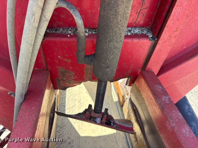 image for item EF2101 2000 Sterling LT9500 conveyor truck