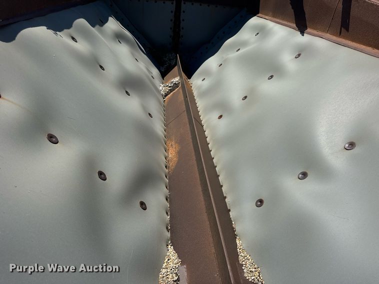 image for item EF2101 2000 Sterling LT9500 conveyor truck