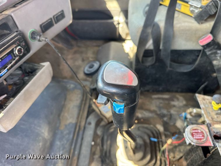 image for item EF2101 2000 Sterling LT9500 conveyor truck