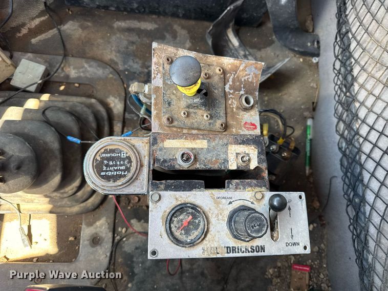 image for item EF2101 2000 Sterling LT9500 conveyor truck