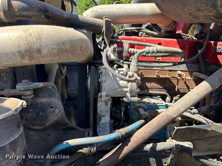 image for item EF2101 2000 Sterling LT9500 conveyor truck