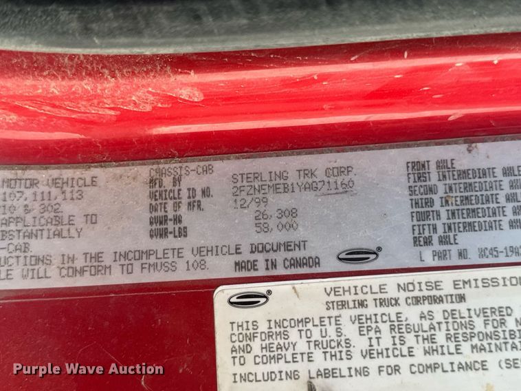 image for item EF2101 2000 Sterling LT9500 conveyor truck