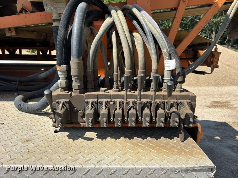 image for item EF2102 2006 Sterling L9500 conveyor truck