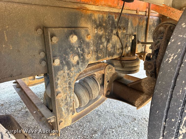 image for item EF2102 2006 Sterling L9500 conveyor truck