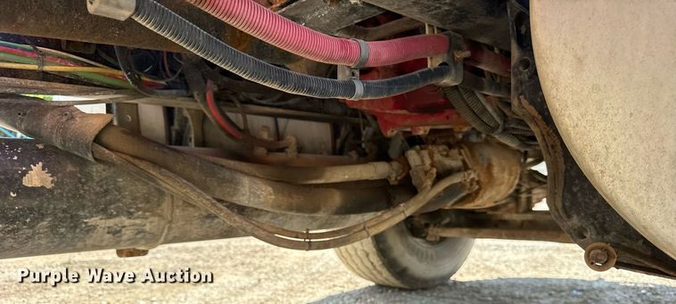 image for item EF2102 2006 Sterling L9500 conveyor truck